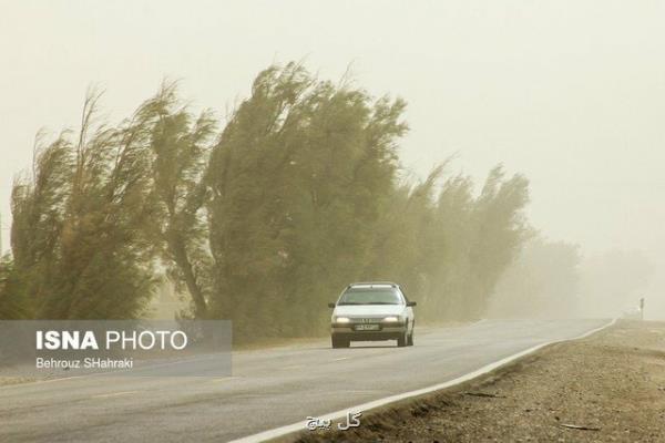 خیزش گرد و خاک در ۱۳ استان