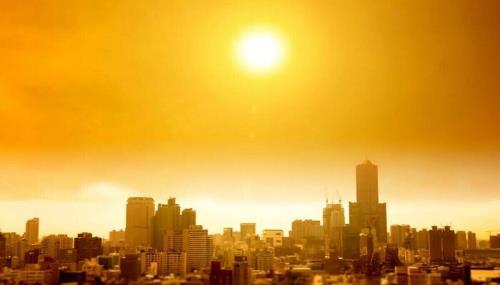 کدام ساعت ها تابش خورشید بی خطر است؟