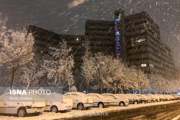 آغاز بارش برف در بعضی مناطق تهران